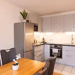 Bright, Cozy, Well Located At Alaunpark-neustadt *