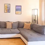 Bright, Cozy, Well Located At Alaunpark-neustadt