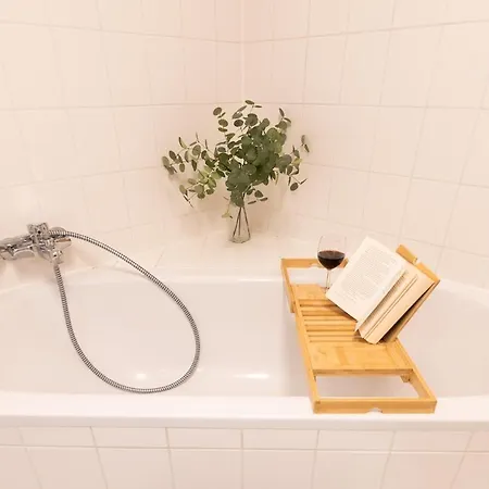 Appartement Bright, Cozy, Well Located At Alaunpark-neustadt Dresde