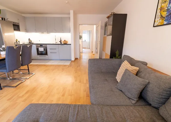 شقة Bright, Cozy, Well Located At Alaunpark-neustadt