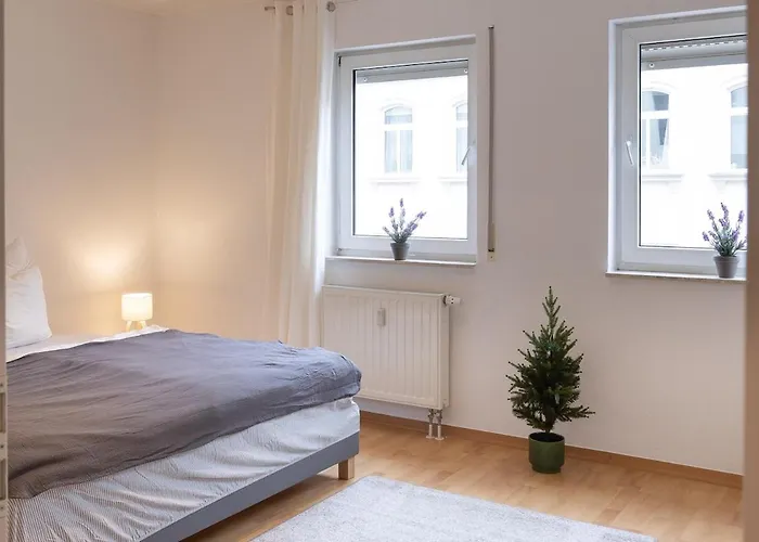 Bright, Cozy, Well Located At Alaunpark-neustadt *