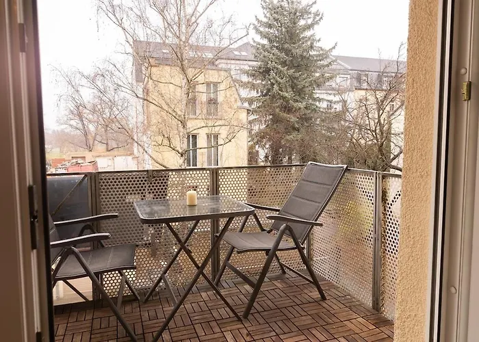 Bright, Cozy, Well Located At Alaunpark-neustadt Appartement