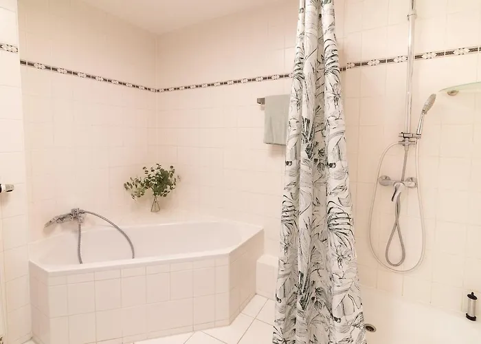 Apartamento Bright, Cozy, Well Located At Alaunpark-neustadt *