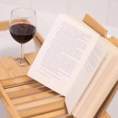 Apartment Bright, Cozy, Well Located At Alaunpark-neustadt Dresden