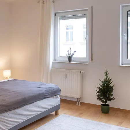 Bright, Cozy, Well Located At Alaunpark-neustadt *