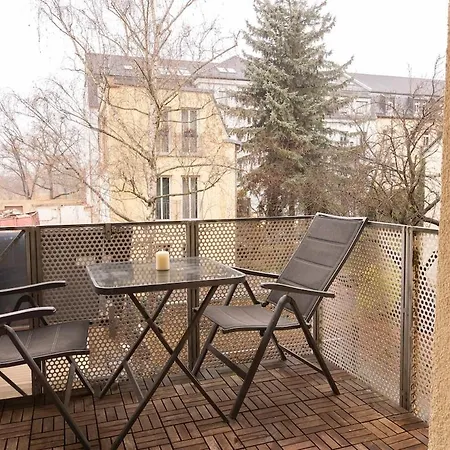 Bright, Cozy, Well Located At Alaunpark-neustadt Apartment